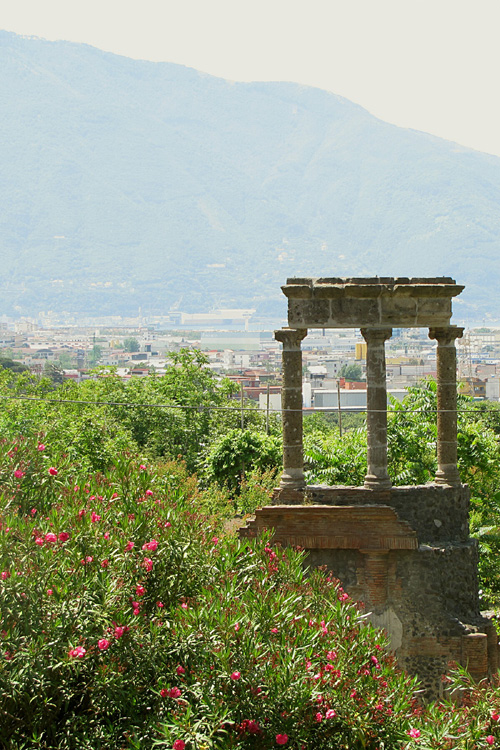 20120609w_PompeiiTownView